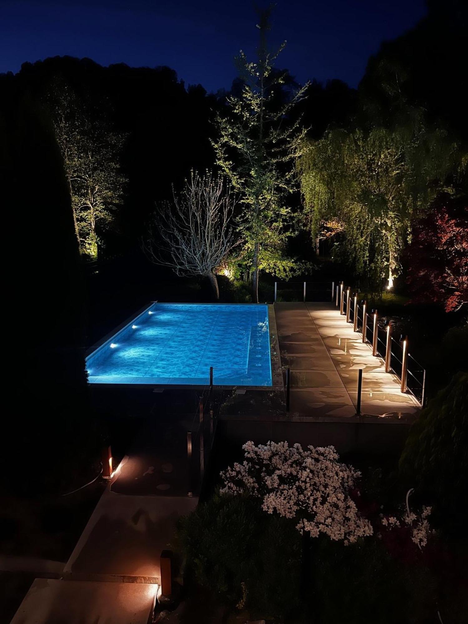 Hostellerie La Claire Fontaine, Logis Hotels & Spa ラ・ロシュ・アン・アルデンヌ エクステリア 写真